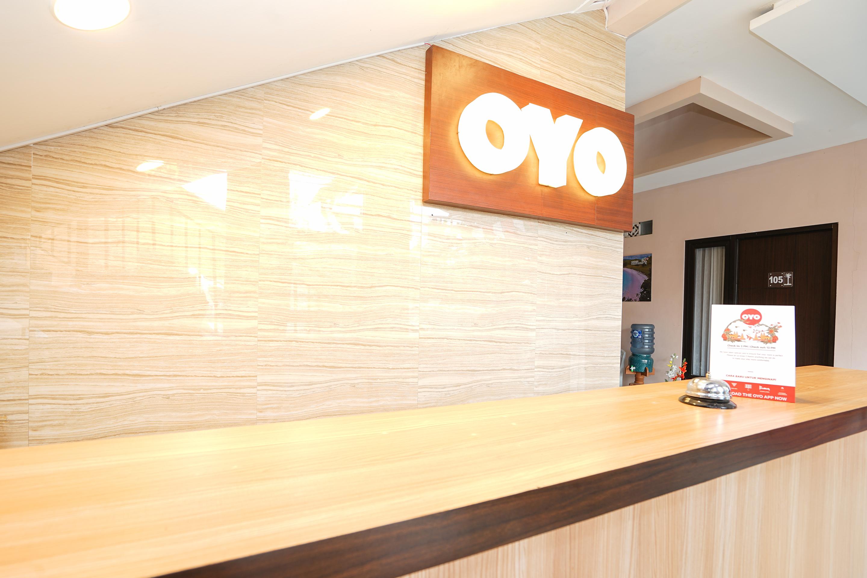 Oyo 240 Audah Sevana Syariah Hotel Surabaya Exterior photo